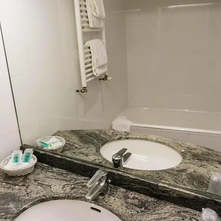 Отель Exelmans Париж